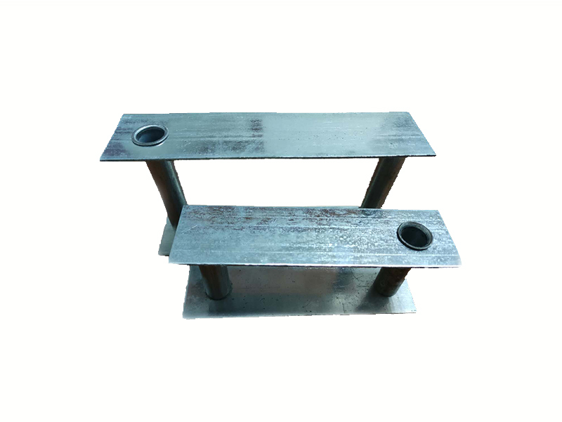 管卡是alc蒸压加气混凝土板安装其中一种配件,也是alc蒸压加气混凝土